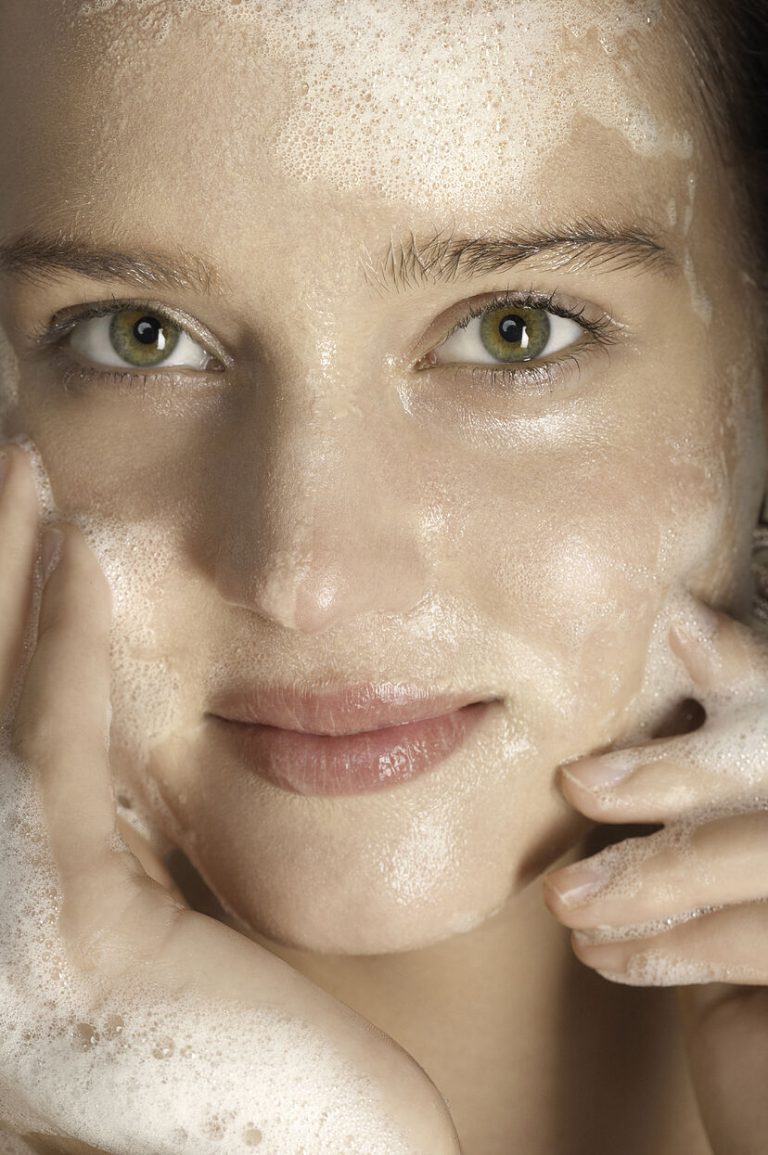 Beneficios y usos del jabón exfoliante para una piel suave y radiante