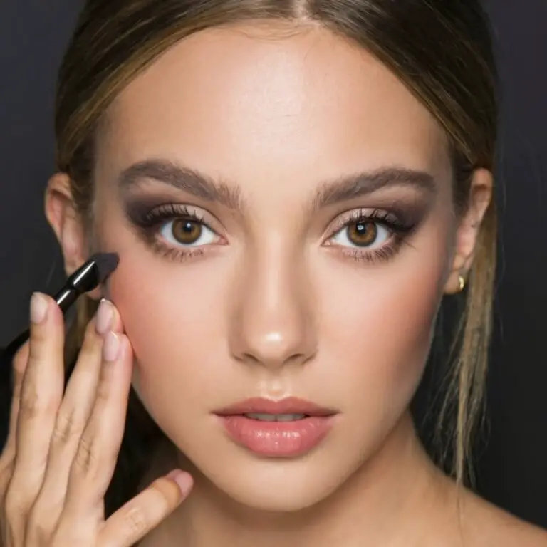 Domina el arte del maquillaje: cómo aplicar la sombra de ojos paso a paso